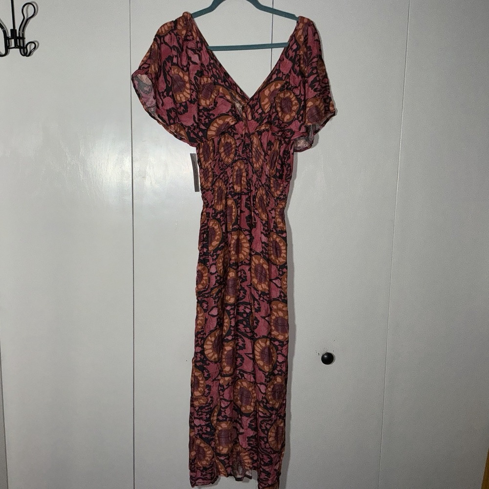 NWT 22" X 54" Ana & Rose Size 3X V Neckline Ruffle & Sleeves Smocked Waist
